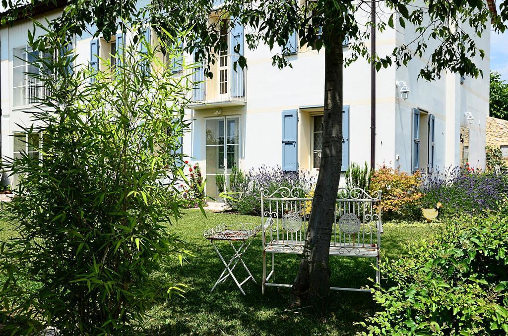 La Fabbrica Delle Idee Bed and Breakfast Fonte Eksteriør billede